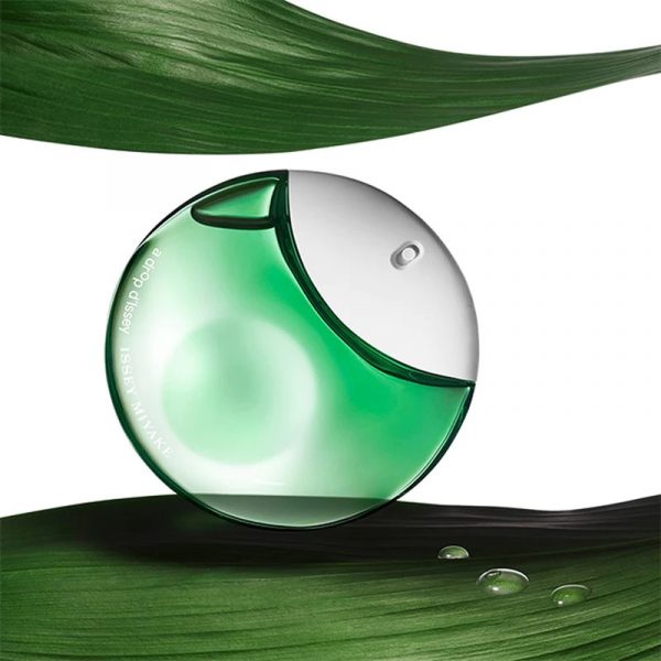 A DROP D'ISSEY EAU DE PARFUM ESSENTIELLE